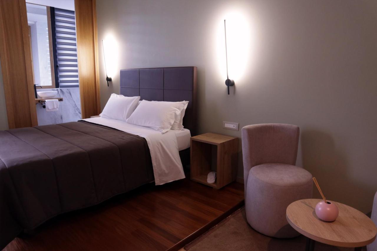 Manhattan Room & Suite Bari Exterior photo